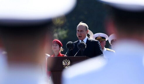 Putin schafft einen politischen Flügel für die russische Armee – eine eiskalte Erinnerung an Zeiten der Sowjetunion          