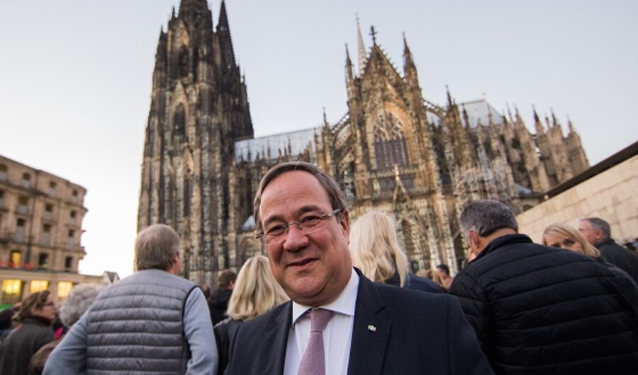 Nordrhein-Westfalens Landesregierung rettet die Ausbildung der katholischen Priester