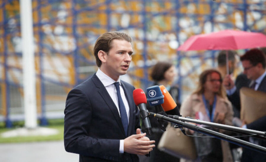 „Heldenverehrung“: Sebastian Kurz festigt seine Macht