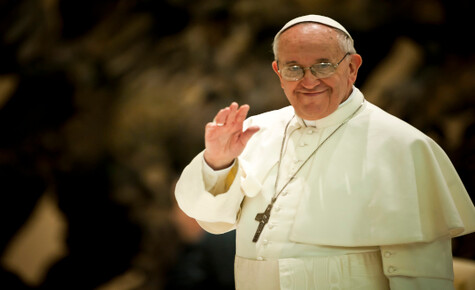 Papst Franziskus ruft zu offenen US-Grenzen inmitten von „Omen größerer Zerstörung“ auf 