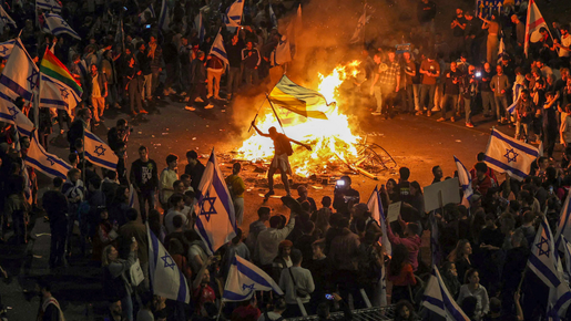 Das jüdische Volk hat keinen Helfer