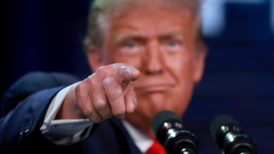 Die umkämpften Staaten schwenken nach rechts zu Trump
