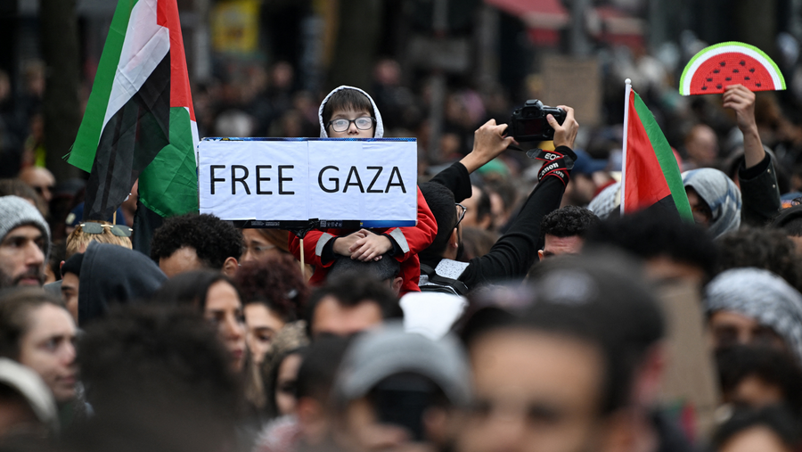 Wie Deutschland die Erinnerung an den Holocaust gegen Israel instrumentalisiert
