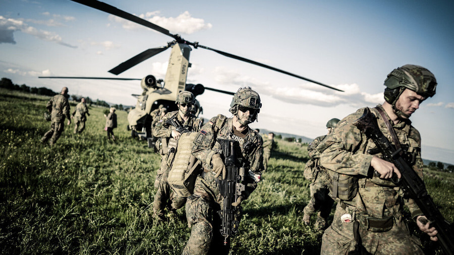 Die prophezeite Militarisierung Deutschlands findet statt