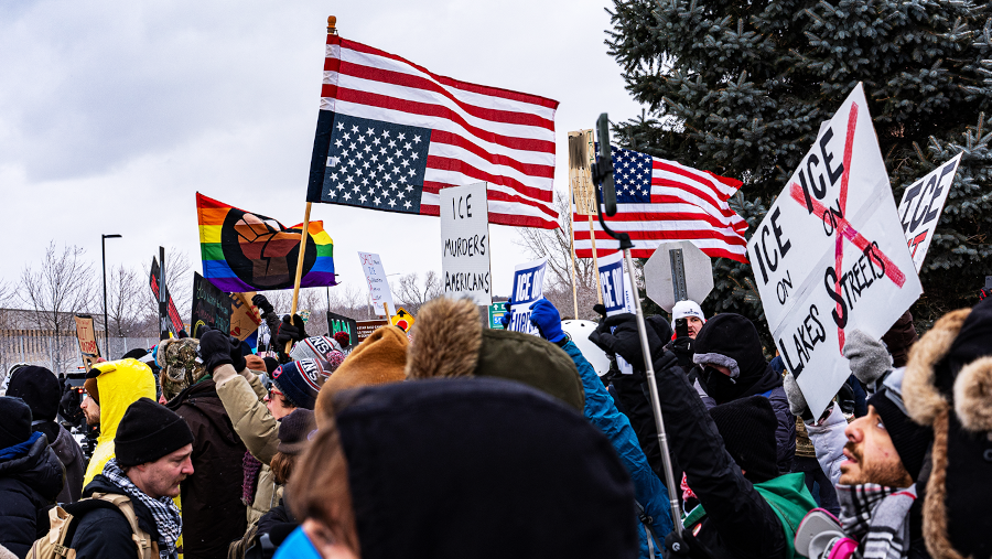 Anti-ICE-Mob stört Kirche in Minnesota