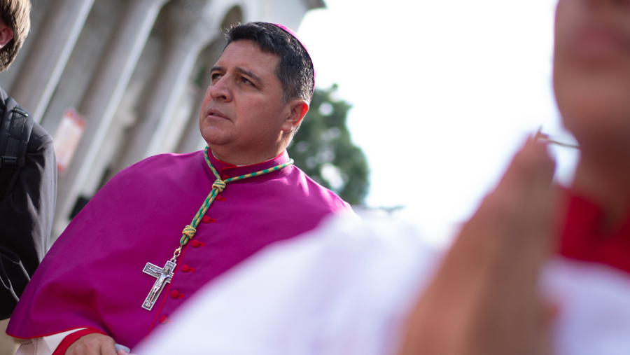 Papst ernennt ehemaligen illegalen Einwanderer zum Bischof